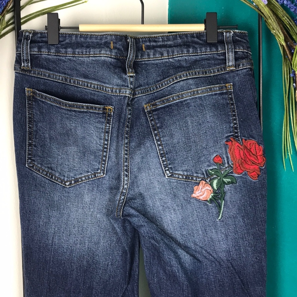Free People cropped relaxed embroidered jeans - Picture 2 of 9